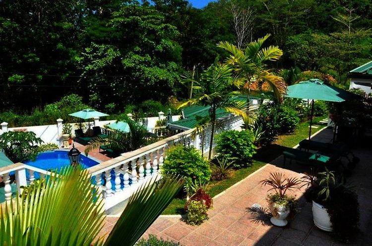 Zájezd Hanneman Holiday Residence *** - Seychely / ostrov Mahé - Bazén