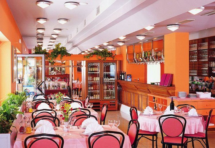 Zájezd Trogirski Dvori *** - Kvarnerský záliv / Trogir - Restaurace