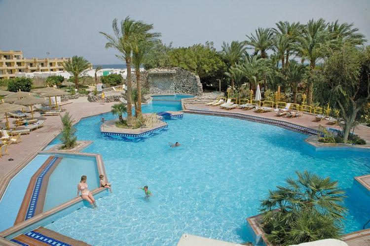 Zájezd Shams Safaga Resort **** - Hurghada / Safaga - Bazén