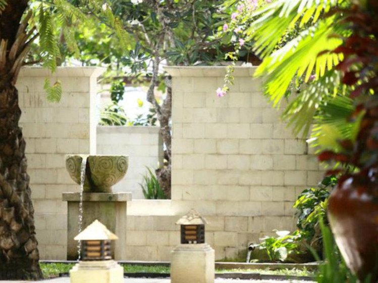 Zájezd The Sandi Phala ***** - Bali / Tuban - Zahrada